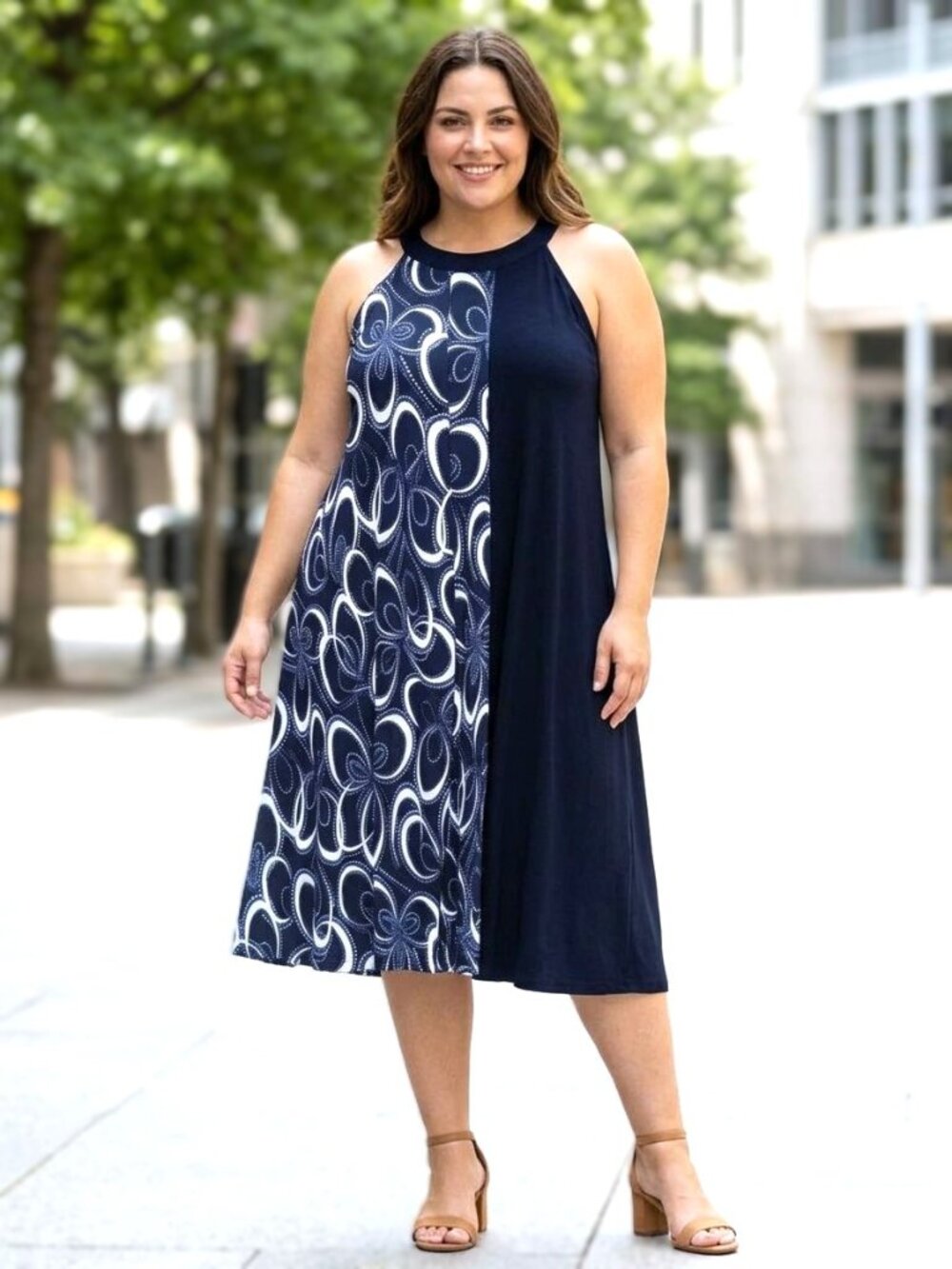AVENUE Colorblock Halter Dress. Plus Size 22/24